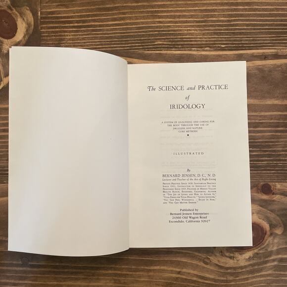 The Science and Practice of Iridology Vol I Bernard Jensen 1982 HC Illustrated - Picture 3 of 3